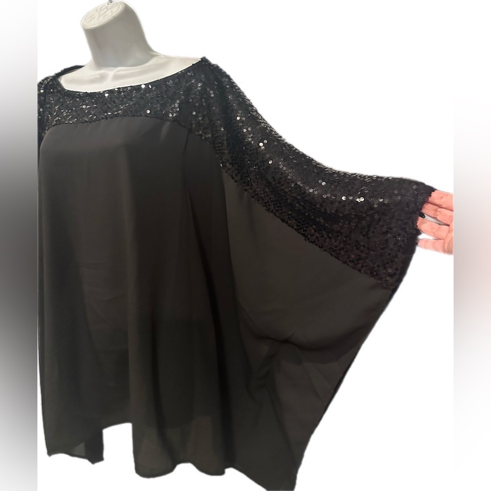 Slim‎ Factor Black Sequin Cape Sleeve Top- NWT